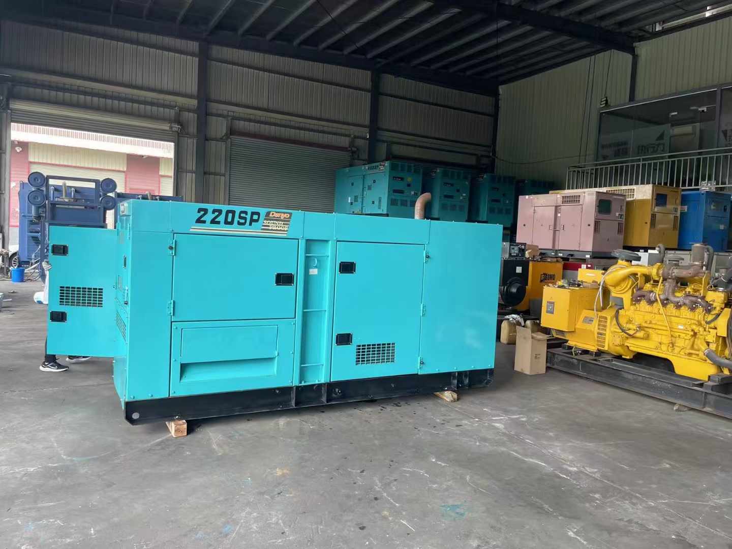 丰台800kW 柴油发电机的输出电流波动范围是多少？