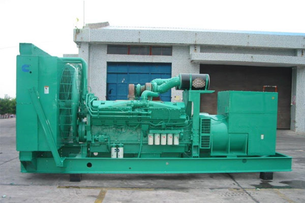 丰台工厂发电机应急发电时如何更准确地检查发电机状态？