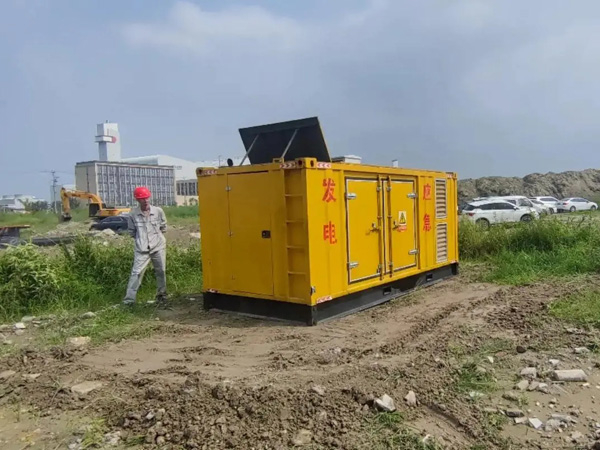 丰台200KW柴油发电机机组每小时的油耗量受哪些因素影响？