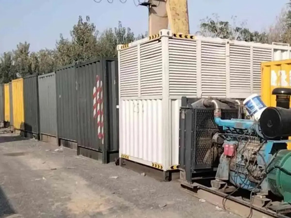 丰台200KW柴油发电机机组每小时油耗是多少？